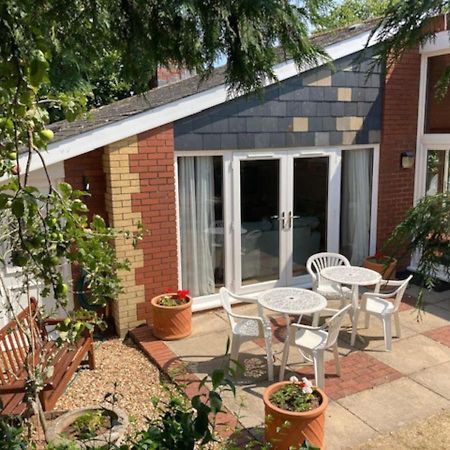 Walnut Cottage Newton Ferrers Exterior photo