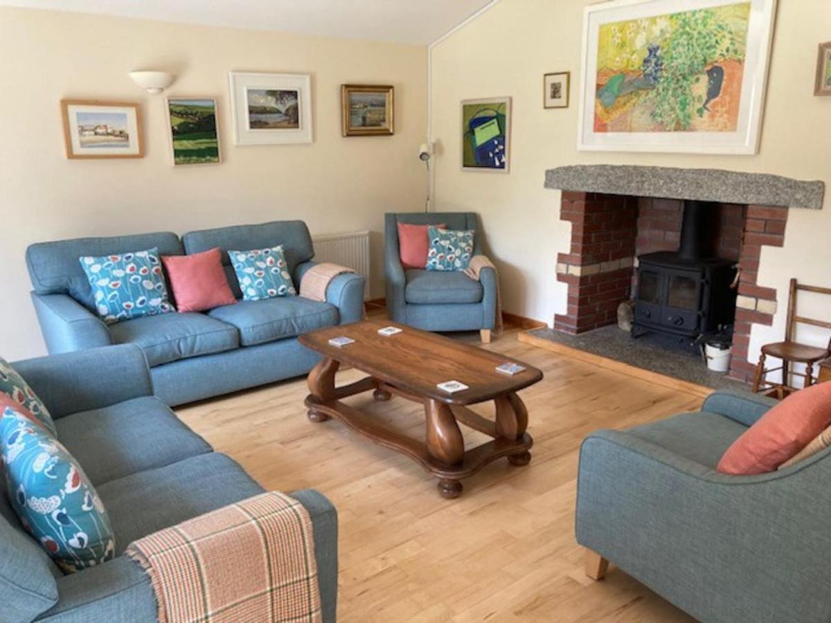Walnut Cottage Newton Ferrers Exterior photo
