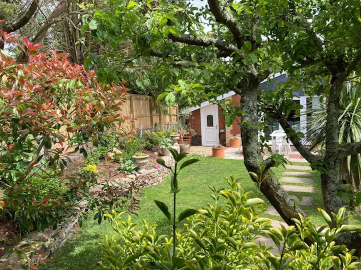 Walnut Cottage Newton Ferrers Exterior photo